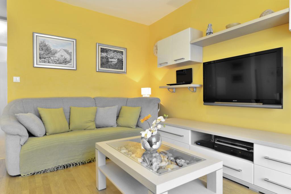 Cozy Beach Apartment Сплит Екстериор снимка